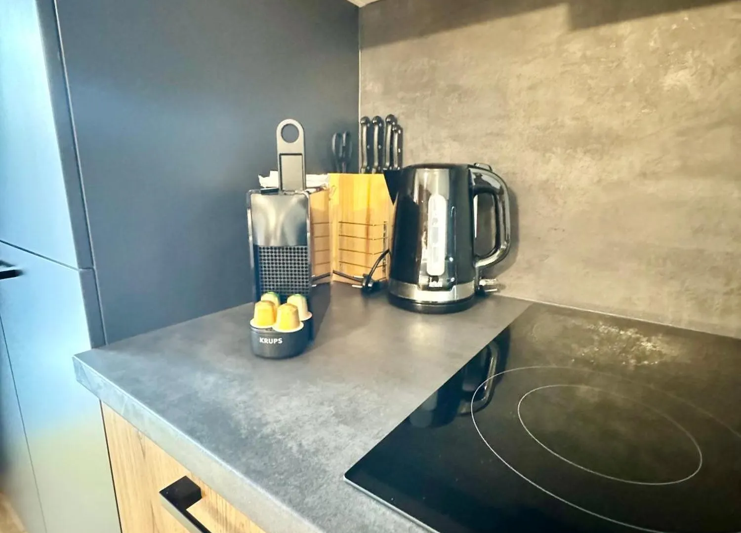 Apartment Wohnung Mit Balkon Und Parkplatz Vienna